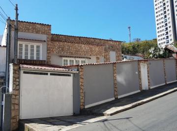 Casa · 132m² · 3 Quartos · 2 Vagas · Casa com 3 quartos à venda, 132 m² por R$ 900.000 - Bom Pastor - Juiz de Fora/MG