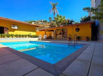 Casa · 250m² · 4 Quartos · 5 Vagas · Conforto, lazer e elegância em uma casa completa a poucos minutos do Centro