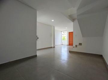 Casa · 150m² · 3 Quartos · 2 Vagas · Casa com 3 quartos à venda, 150 m² por R$ 570.000 - Jardim São João - Juiz de Fora/MG