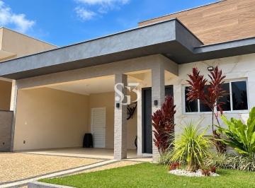 Foto 01 · Casa Térrea à Venda no Condomínio - Valinhos/SP. Totalmente reformada, 3 suítes, sala ampla, cozinha