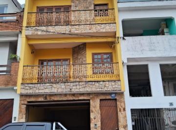 imagem · Sobrado à venda em Barueri, Jardim dos Camargos, com 3 quartos, com 195 m²