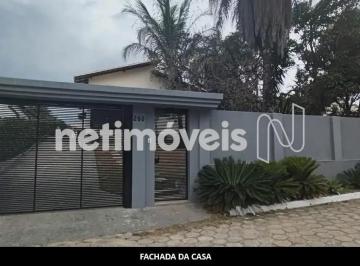 Casa · 275m² · 3 Quartos · 8 Vagas · A melhor casa no Condominio Vale do Ouro.