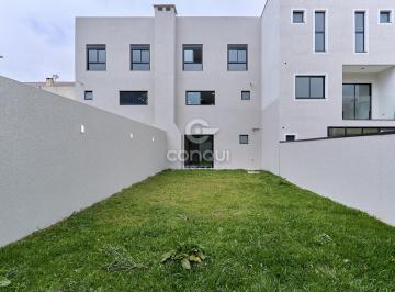 Casa · 220m² · 3 Quartos · 4 Vagas · Sobrado – Bom Jesus – 3 Suítes – Quintal de 90m² <