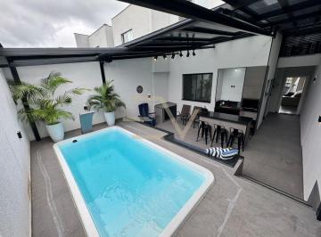 Casa · 123m² · 3 Quartos · 2 Vagas · Sobrado 3 dormitórios com piscina
