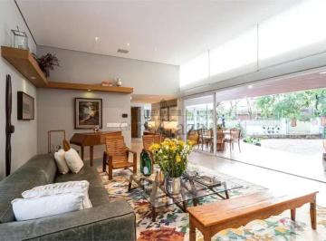 Casa · 750m² · 5 Quartos · 3 Vagas · Casa - Alto do Pinheiros - 5 Suítes - 750m².