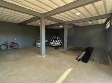 Comercial · 300m² · Vendo galpão em Itatiaiuçu com excelente localização!