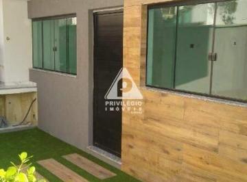 Casa · 120m² · 1 Quarto · 1 Vaga · Casa triplex em condominio ampla sala 1 quarto 2 suites terraço churrasqueira 1 vaga Pechincha