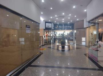 Comercial · 36m² · Loja para alugar com banheiro no Centro.