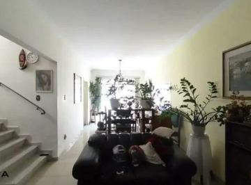 Casa · 210m² · 4 Quartos · 3 Vagas · Casa em Jardim das Acácias com 210m²