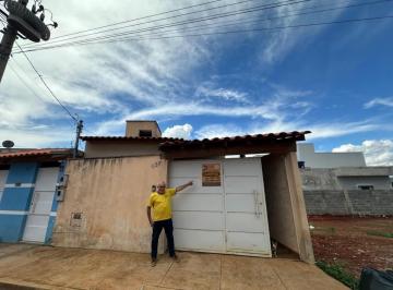 a40a05a6c1a830c295aa2d6d788ef15e.jpg · Casa com 2 quartos à venda em Nepomuceno, no bairro Nova Era