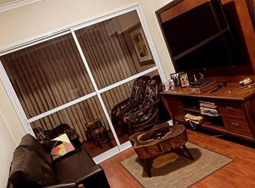 Apartamento · 83m² · 2 Quartos · 2 Vagas · Apartamento com 2 Quartos (1 Suíte) e 2 Vagas no Edifício Maria Tereza – Araçatu
