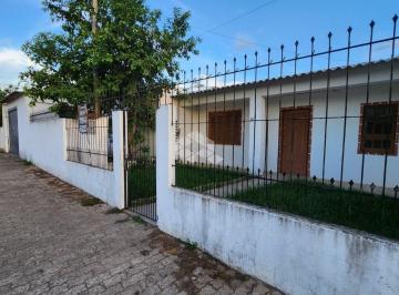Casa · 196m² · 2 Quartos · 2 Vagas · Terreno com 03 casas a venda no bairro Tancredo Neves