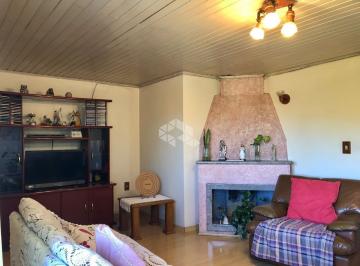 Casa · 200m² · 3 Quartos · 2 Vagas · Casa de Alvenaria no Bairro Petrópolis em Caxias do Sul