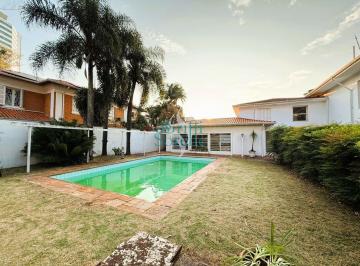 Casa · 420m² · 4 Quartos · 4 Vagas · Casa de Vila Fechada em Pacaembu - São Paulo/SP.