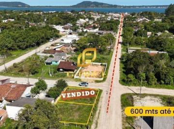 Terreno · 180m² · Excelente Terreno já Cercado no Nível da Rua Apenas 600 Mts do Mar