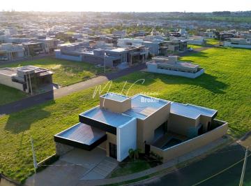 Casa · 244m² · 4 Quartos · 4 Vagas · Casa à venda, Condomínio Setlife II, 4 suítes, escritório, piscina, térrea, na cidade de Mirassol