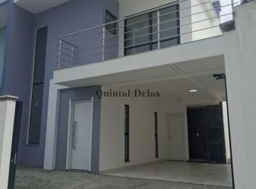 Casa · 139m² · 3 Quartos · 2 Vagas · Casa à venda no bairro Centro - Penha/SC