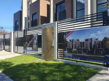 bb6fedda23029e4e681a0d15e845ea439a5c5e1f · Sobrado 03 dormitoiros, suite 170,00 m2 Bairro Bom Retiro