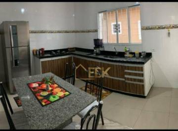 36ba4fac4698b09e1380abedee4b7c5a594e7e49 · Linda casa a venda com edícula a 500 metros do Shopping Jardim Oriente