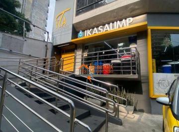 4aee6a97325806b7036c338e4ed2f8f28cf0a372 · Excelente Prédio Comercial com 11 Salas e Auditório – A 3 Minutos do Bosque Maia!