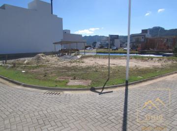 Terreno · 181m² · Excelente terreno com 181,94 m² no Bairro Deltaville, Biguaçu/SC
