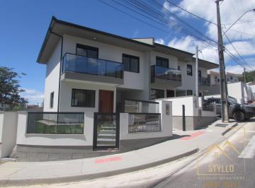 Casa · 107m² · 3 Quartos · 2 Vagas · Excelente Sobrado com 107,05m² localizado em Potecas, São José/SC