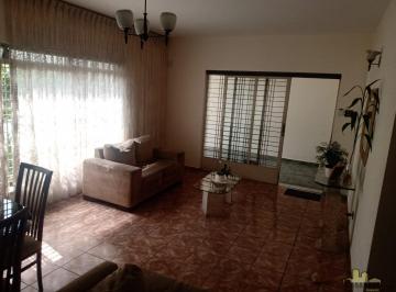 Casa · 276m² · 2 Quartos · 2 Vagas · Casa em Centro, Jacareí/SP de 0m² 2 quartos à venda por R$ 750.000,00 ou para locação R$ 4.000,00/me
