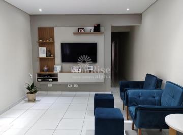 Casa · 204m² · 3 Quartos · 2 Vagas · Casa em Jardim Elvira, Osasco/SP de 204m² 3 quartos à venda por R$ 698.000,00