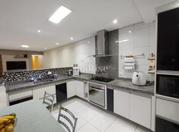 Casa · 204m² · 3 Quartos · 2 Vagas · Casa em Jardim Elvira, Osasco/SP de 204m² 3 quartos à venda por R$ 730.000,00