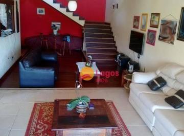 Casa · 220m² · 3 Quartos · 3 Vagas · Casa em Itaipu, Niterói/RJ de 220m² 3 quartos à venda por R$ 750.000,00