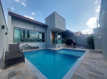 Casa · 211m² · 3 Quartos · 4 Vagas · Casa em Jardim Guaçuano, Mogi Guaçu/SP de 211m² 3 quartos à venda por R$ 800.000,00
