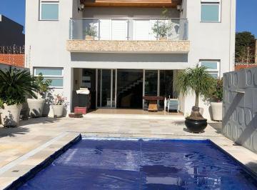 Casa · 227m² · 2 Quartos · 4 Vagas · Sobrado em São Joaquim, Franca/SP de 227m² 2 quartos à venda por R$ 1.200.000,00