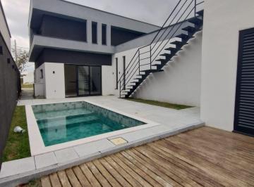 Casa · 220m² · 3 Quartos · 4 Vagas · Casa em Vila Santos, Caçapava/SP de 220m² 3 quartos à venda por R$ 1.100.000,00