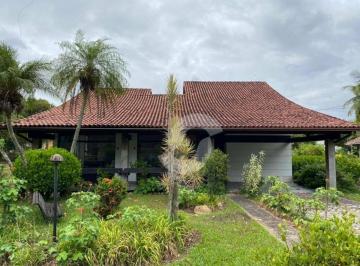 Casa · 550m² · 5 Quartos · 3 Vagas · Casa em Maria Paula, Niterói/RJ de 550m² 5 quartos à venda por R$ 1.100.000,00