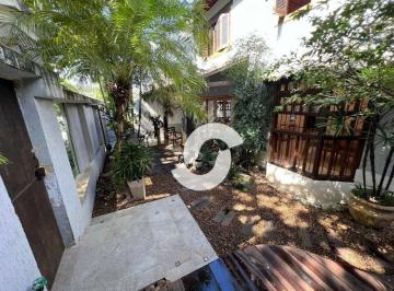 Casa · 240m² · 4 Quartos · 4 Vagas · Casa em Piratininga, Niterói/RJ de 240m² 4 quartos à venda por R$ 1.200.000,00