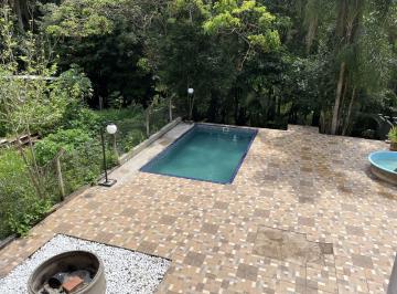 Casa · 250m² · 5 Quartos · 4 Vagas · Casa em Granja Viana, Cotia/SP de 250m² 5 quartos à venda por R$ 1.100.000,00