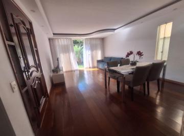 Casa · 250m² · 3 Quartos · 4 Vagas · Casa em Jardim das Vertentes, São Paulo/SP de 250m² 3 quartos à venda por R$ 1.200.000,00