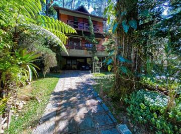 Casa · 146m² · 4 Quartos · 4 Vagas · Casa em Granja Guarani, Teresópolis/RJ de 146m² 4 quartos à venda por R$ 1.200.000,00