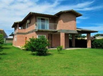 Casa · 200m² · 4 Quartos · 2 Vagas · Casa em São João do Rio Vermelho, Florianópolis/SC de 200m² 4 quartos à venda por R$ 1.200.000,00