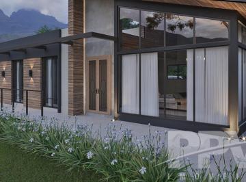 Casa · 628m² · 3 Quartos · 3 Vagas · Casa em Prata, Teresópolis/RJ de 628m² 3 quartos à venda por R$ 1.200.000,00