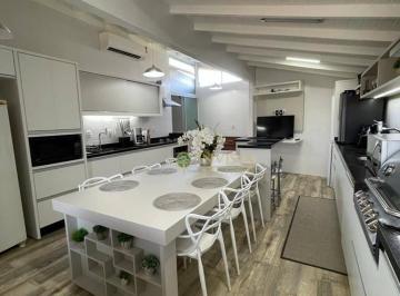 Casa · 92m² · 2 Quartos · 1 Vaga · Casa em Centro, Florianópolis/SC de 92m² 2 quartos à venda por R$ 960.000,00