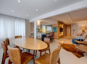 Apartamento · 124m² · 3 Quartos · 2 Vagas · Apartamento em Centro, Balneário Camboriú/SC de 124m² 3 quartos à venda por R$ 2.600.000,00