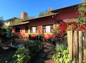 Casa · 320m² · 5 Quartos · 4 Vagas · Casa em bairros do Carmo (Canguera), São Roque/SP de 320m² 5 quartos à venda por R$ 1.700.000,00
