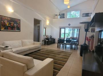 Casa · 334m² · 3 Quartos · 6 Vagas · Casa em bairros do Carmo (Canguera), São Roque/SP de 334m² 3 quartos à venda por R$ 1.990.000,00