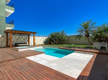 Casa · 320m² · 4 Quartos · 6 Vagas · Casa em Jardim Caiapia, Cotia/SP de 320m² 4 quartos à venda por R$ 2.400.000,00