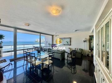 Apartamento · 240m² · 4 Quartos · 2 Vagas · Apartamento em Centro, Guarujá/SP de 240m² 4 quartos à venda por R$ 1.900.000,00