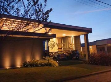 Casa · 250m² · 3 Quartos · 4 Vagas · Casa em Vila Santos, Caçapava/SP de 250m² 3 quartos à venda por R$ 2.400.000,00