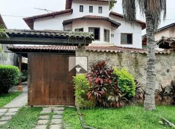 Casa · 430m² · 5 Quartos · 4 Vagas · Casa em Camboinhas, Niterói/RJ de 430m² 5 quartos à venda por R$ 2.000.000,00
