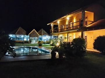 Casa de 4 quartos, Primeiro de Maio · Casa em , Primeiro de Maio/PR de 220m² 4 quartos à venda por R$ 2.400.000,00 ou para locação R$ 2.50