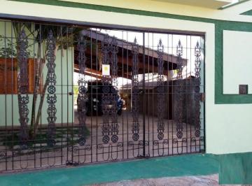 Casa · 250m² · 3 Quartos · 5 Vagas · Sobrado em Jardim Maristela, Atibaia/SP de 250m² 3 quartos à venda por R$ 2.400.000,00